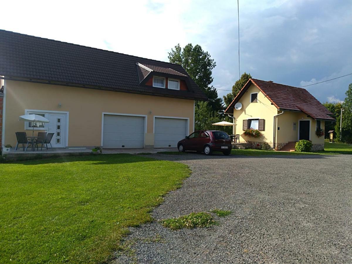 Apartments Jure Smoljanac Exterior photo